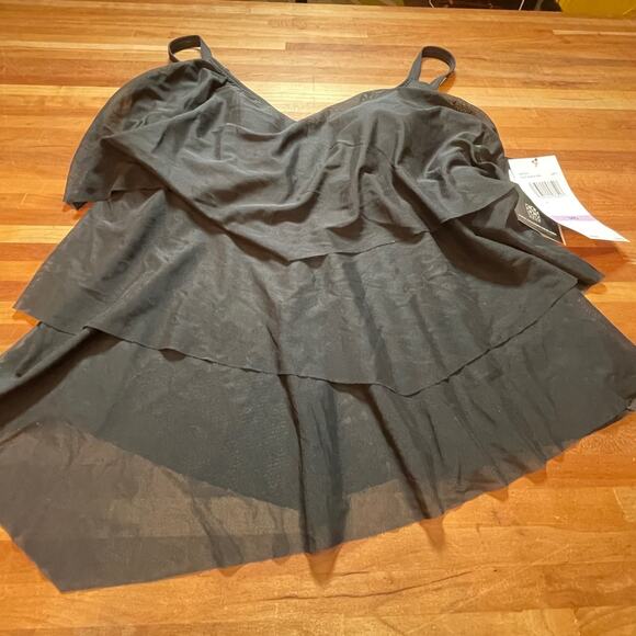 Coco Reef Women's Flourish Underwire Bra-Sized Tankini Top - Black 38D - Picture 9 of 10